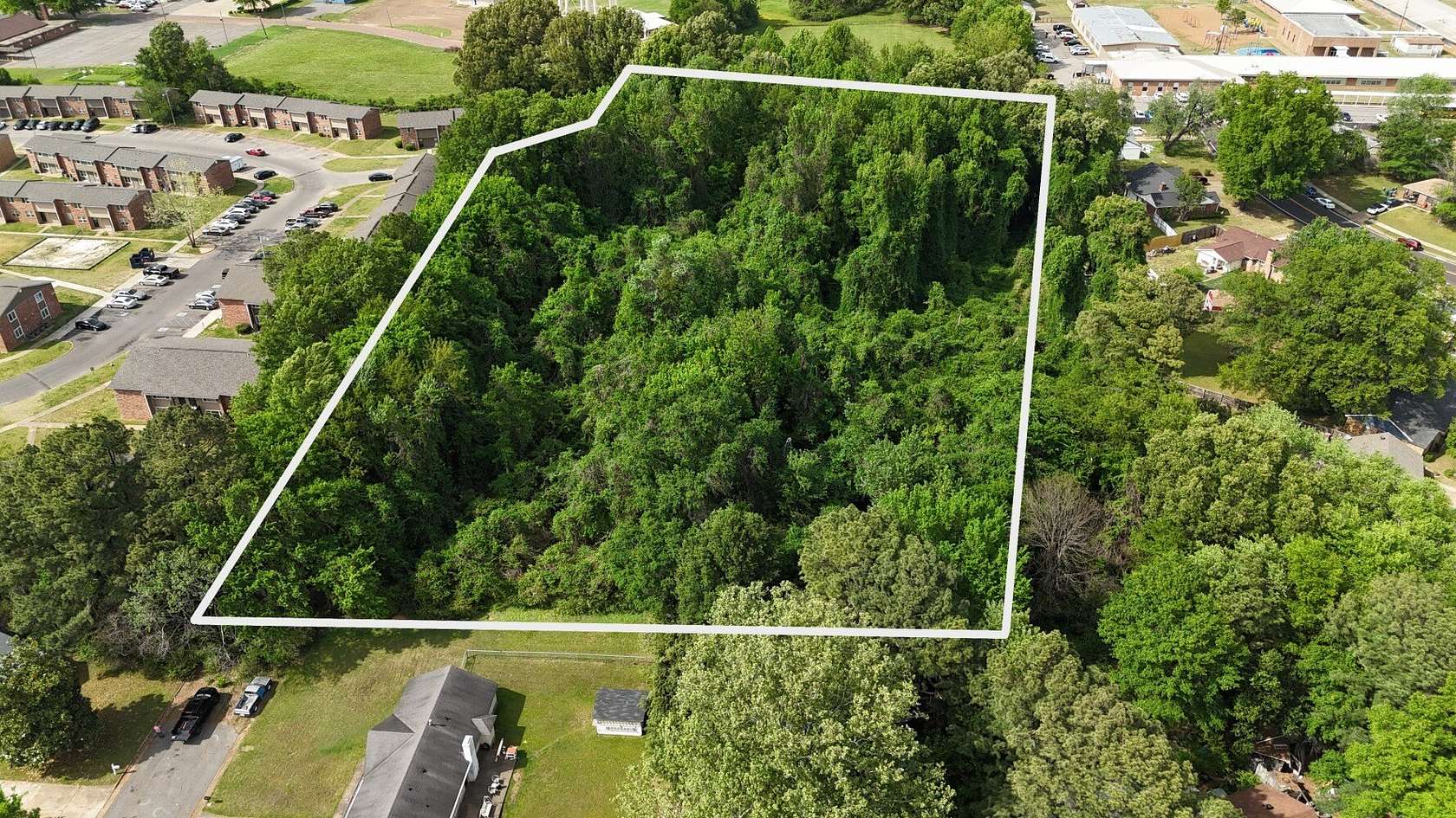 4.5 Acres of Mixed-Use Land for Sale in Southaven, Mississippi