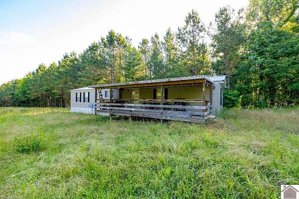 136 Acres of Recreational Land with Home for Sale in Marion, Kentucky