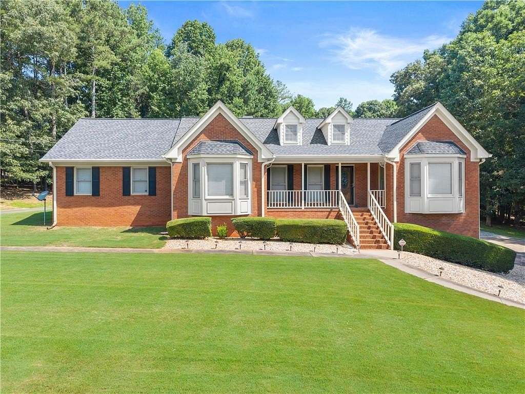2.19 Acres of Land with Home for Sale in Cumming, Georgia