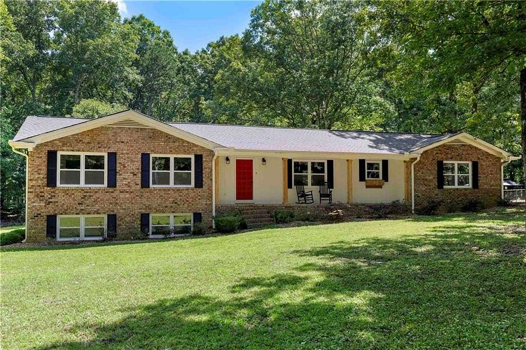 3.9 Acres of Land with Home for Sale in Summerville, Georgia