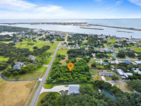 1 Acre of Residential Land for Sale in Rockport, Texas