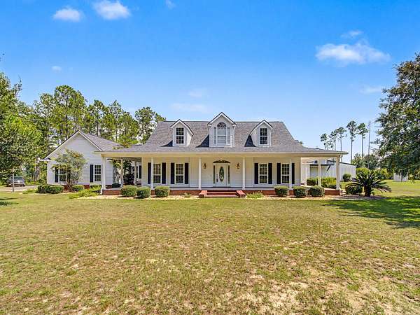 15 Acres of Land with Home for Sale in Lake Park, Georgia