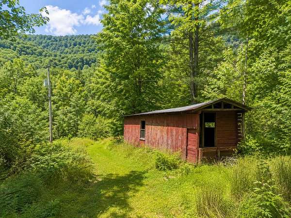 5.16 Acres of Residential Land for Sale in Busy, Kentucky