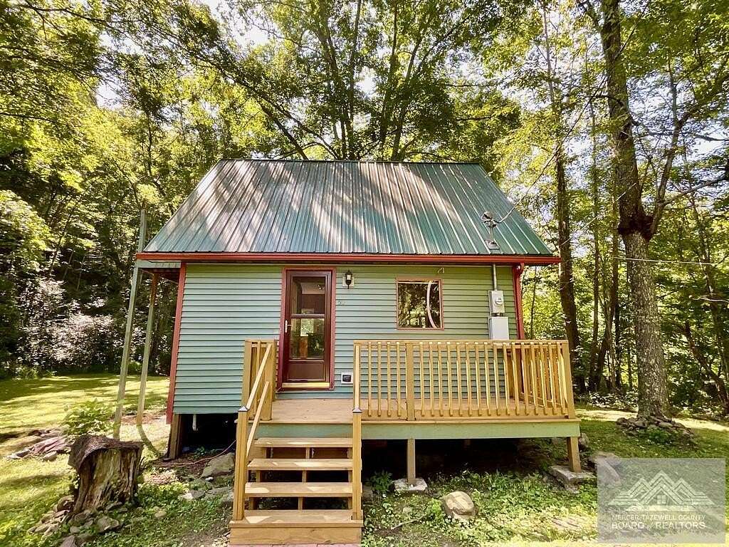 26 Acres of Recreational Land with Home for Sale in Pipestem, West Virginia