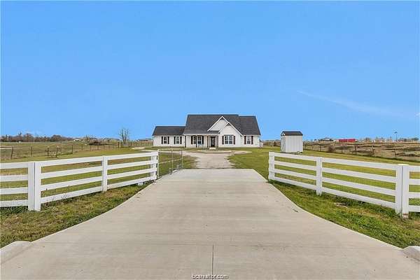 13.3 Acres of Land with Home for Sale in Waller, Texas