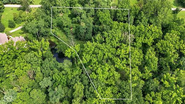 0.88 Acres of Residential Land for Sale in Zionsville, Indiana
