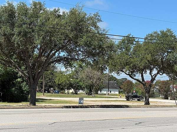 0.5 Acres of Commercial Land for Sale in Eagle Lake, Texas