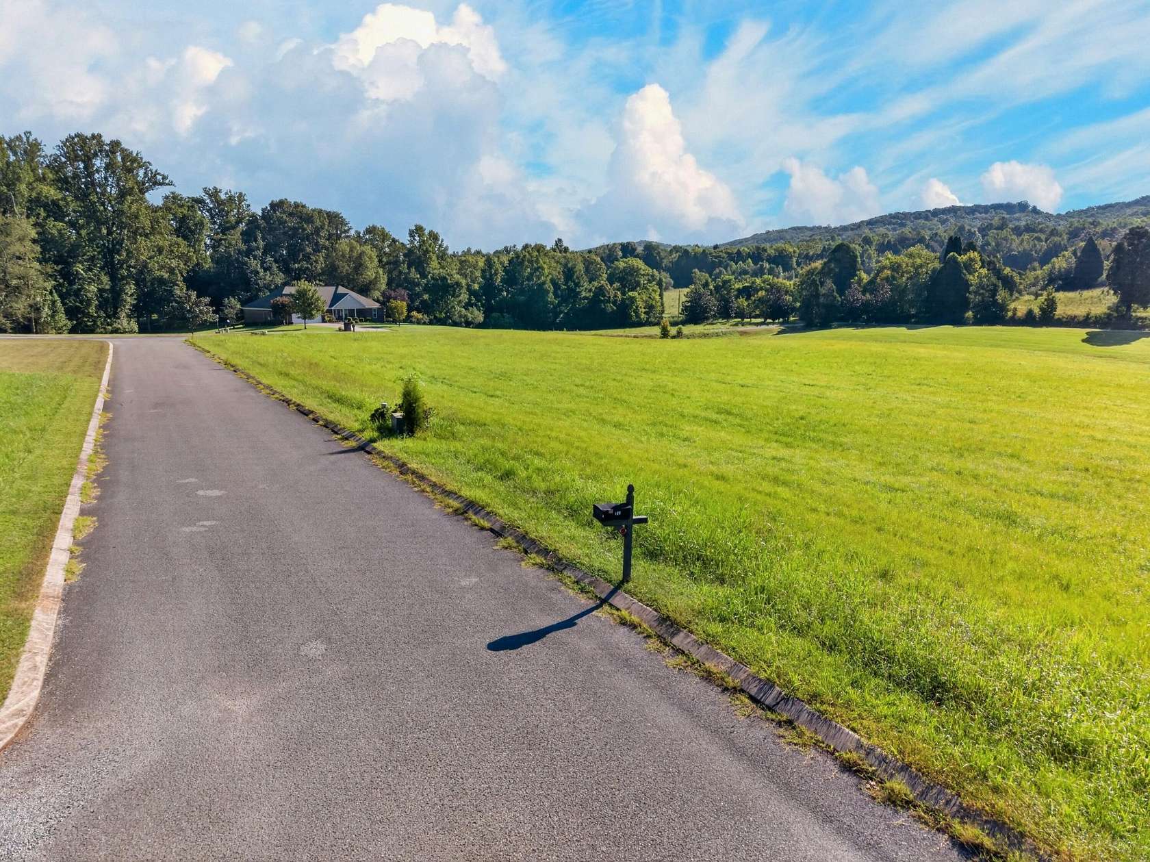 1.2 Acres of Residential Land for Sale in Spring City, Tennessee