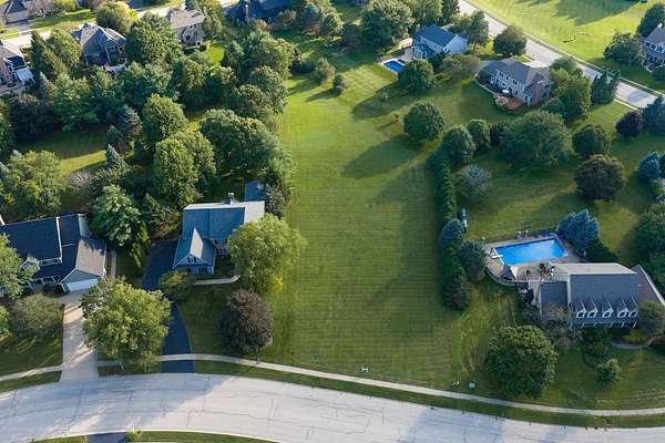 0.86 Acres of Residential Land for Sale in Cary, Illinois