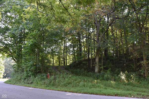 9 Acres of Residential Land for Sale in Martinsville, Indiana