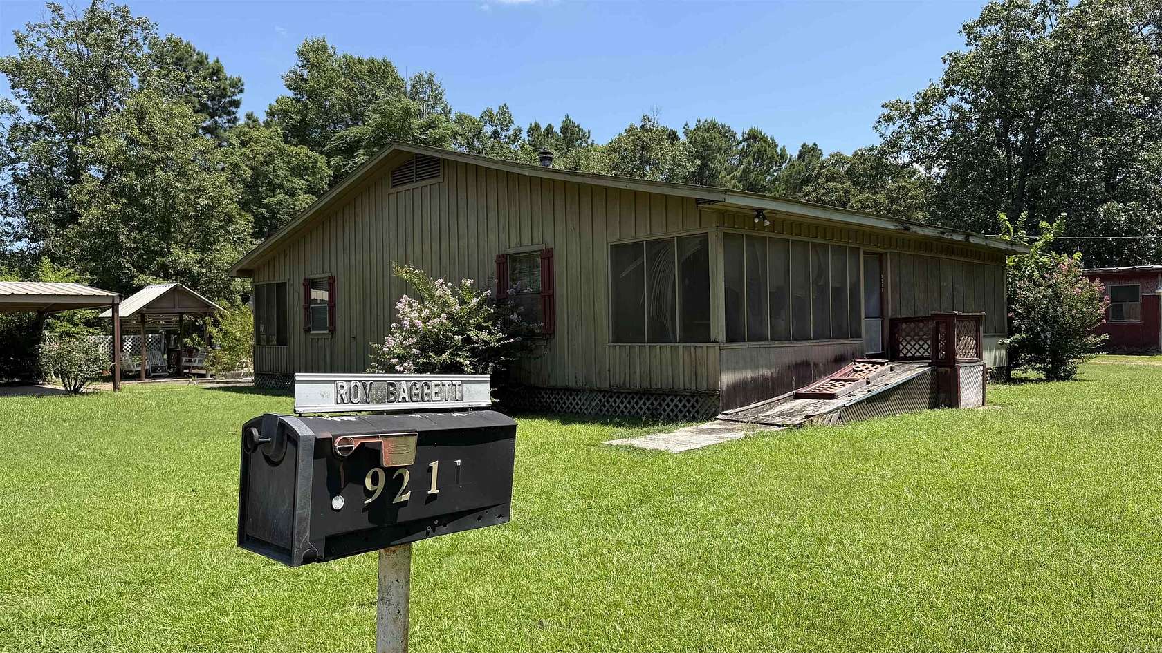 12.6 Acres of Land with Home for Sale in Pine Bluff, Arkansas
