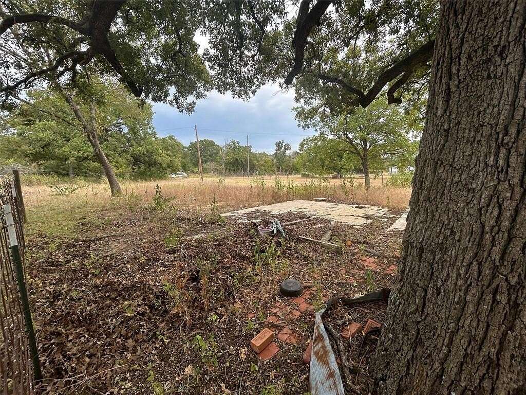 0.31 Acres of Residential Land for Sale in Kemp, Texas