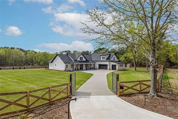 3 Acres of Land with Home for Sale in Bethlehem, Georgia