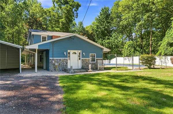 5.6 Acres of Land with Home for Sale in Scituate Town, Rhode Island