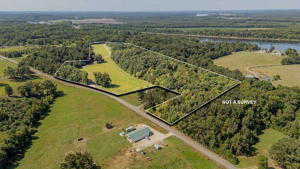 39.5 Acres of Recreational & Residential Land for Sale in Savannah, Tennessee