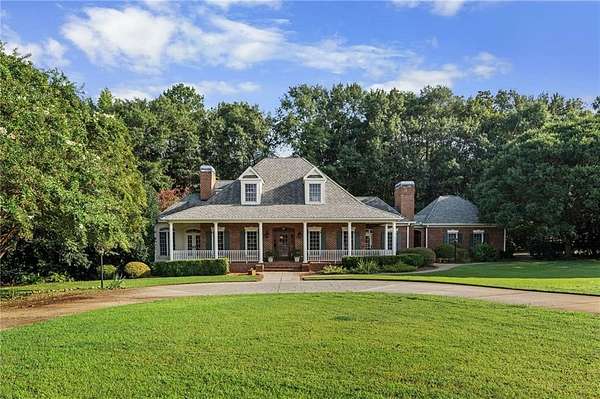 18.5 Acres of Land with Home for Sale in Kingston, Georgia