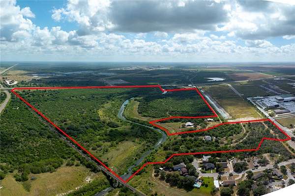 70.2 Acres of Recreational & Residential Land for Sale in Sinton, Texas