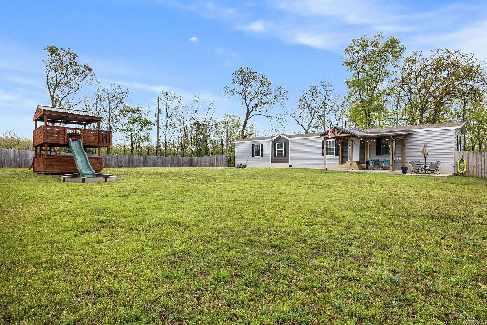 1.5 Acres of Land with Home for Sale in Jacksonville, Arkansas