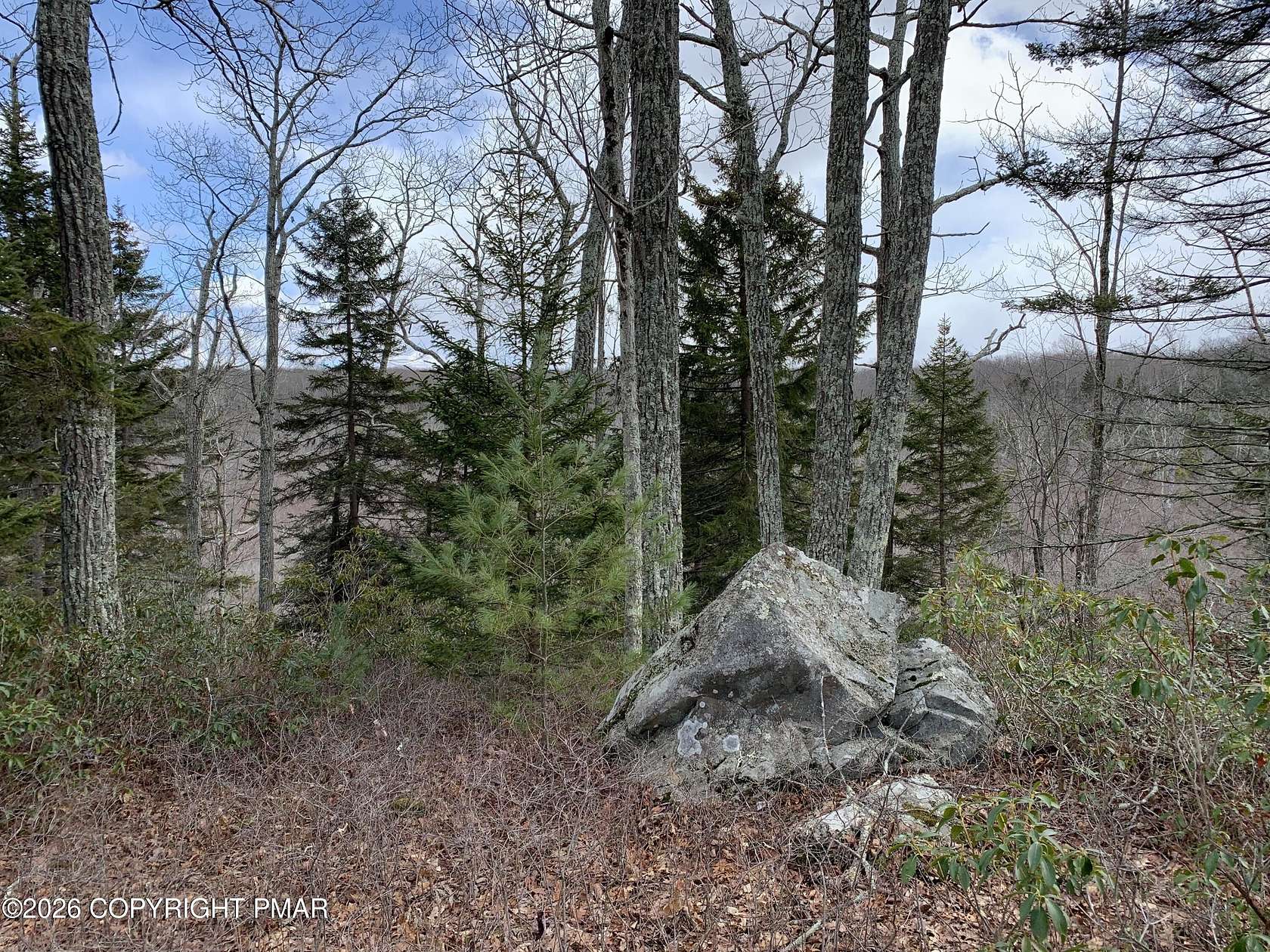 1.13 Acres of Residential Land for Sale in Dingmans Ferry, Pennsylvania