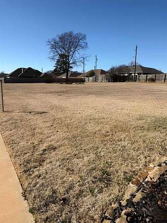 0.54 Acres of Residential Land for Sale in Whitehouse, Texas