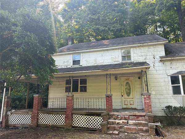 6 Acres of Land with Home for Sale in Saugerties, New York