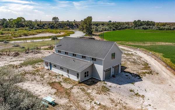 179 Acres of Land with Home for Sale in Worland, Wyoming