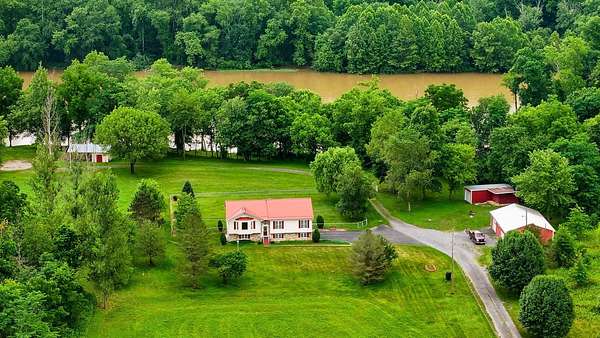 20.6 Acres of Recreational Land with Home for Sale in Mount Union, Pennsylvania