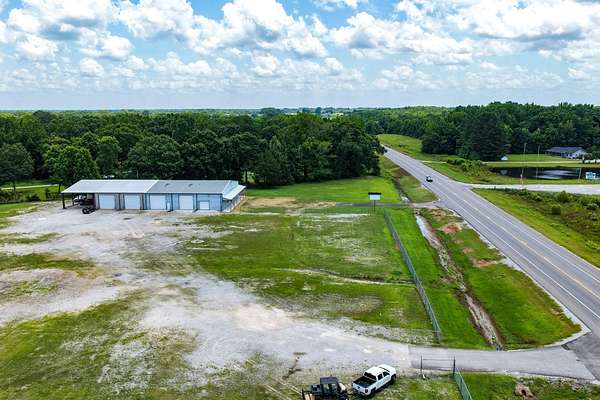 3.27 Acres of Mixed-Use Land for Sale in Florence, Alabama