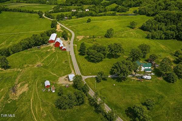 416 Acres of Improved Land for Sale in Midway, Tennessee