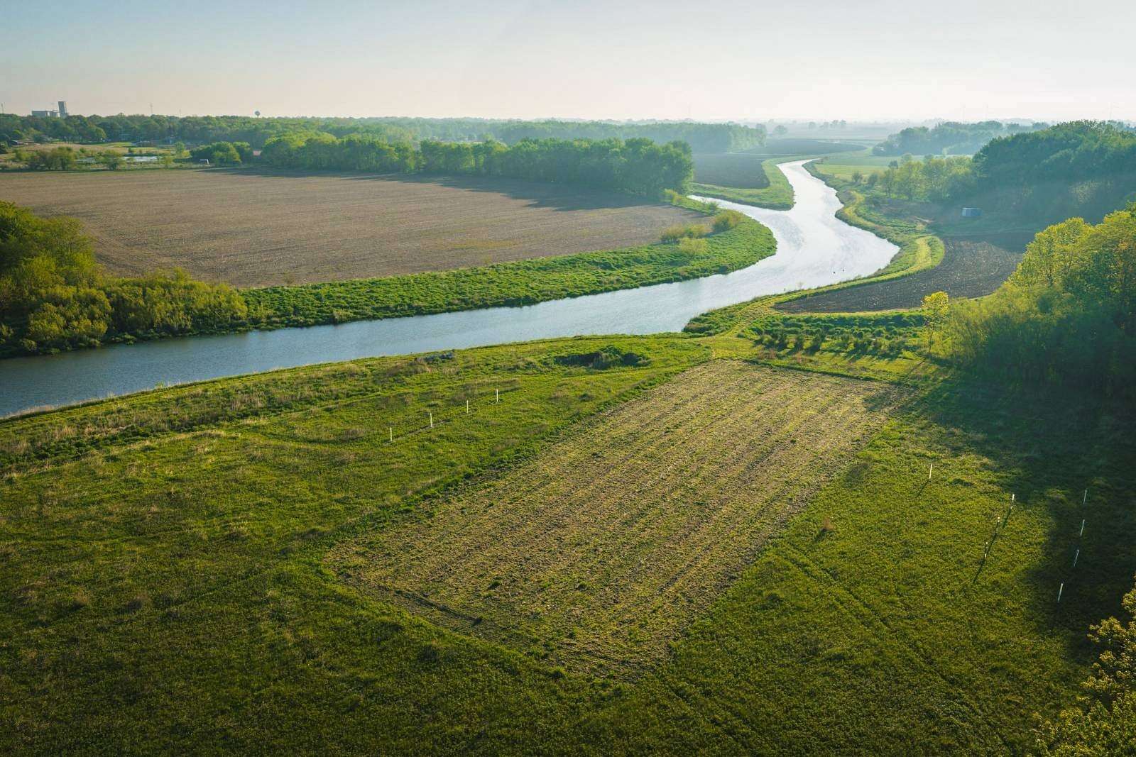32 Acres of Land for Sale in Farmer City, Illinois
