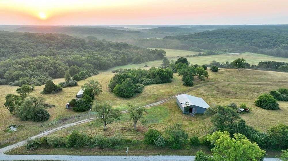 421 Acres of Land for Sale in Kirksville, Missouri