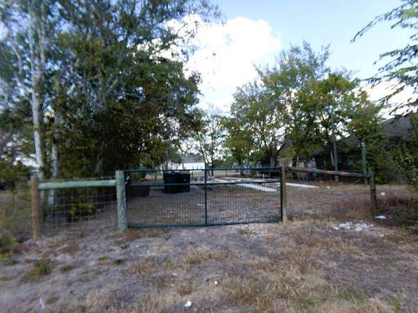 0.14 Acres of Residential Land for Sale in Weimar, Texas