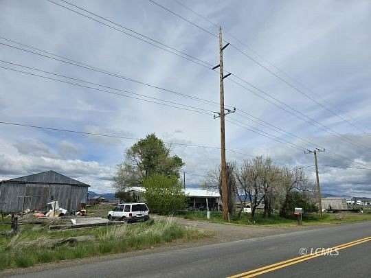 23.9 Acres of Land for Sale in Lakeview, Oregon