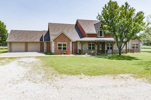 15 Acres of Land with Home for Sale in Independence, Kansas