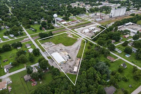 5 Acres of Commercial Land for Sale in Girard, Kansas