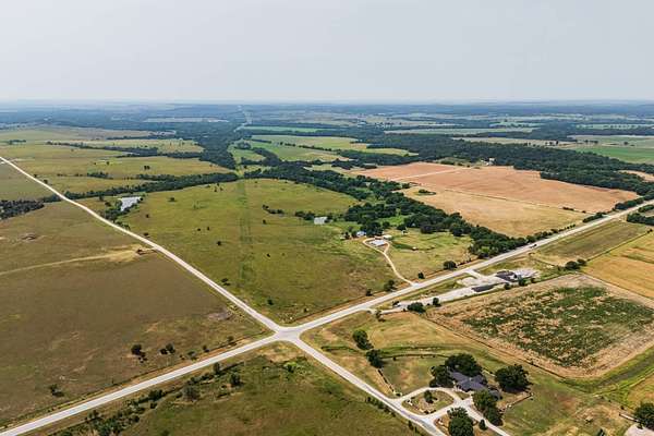 191 Acres of Improved Land for Sale in Caney, Kansas