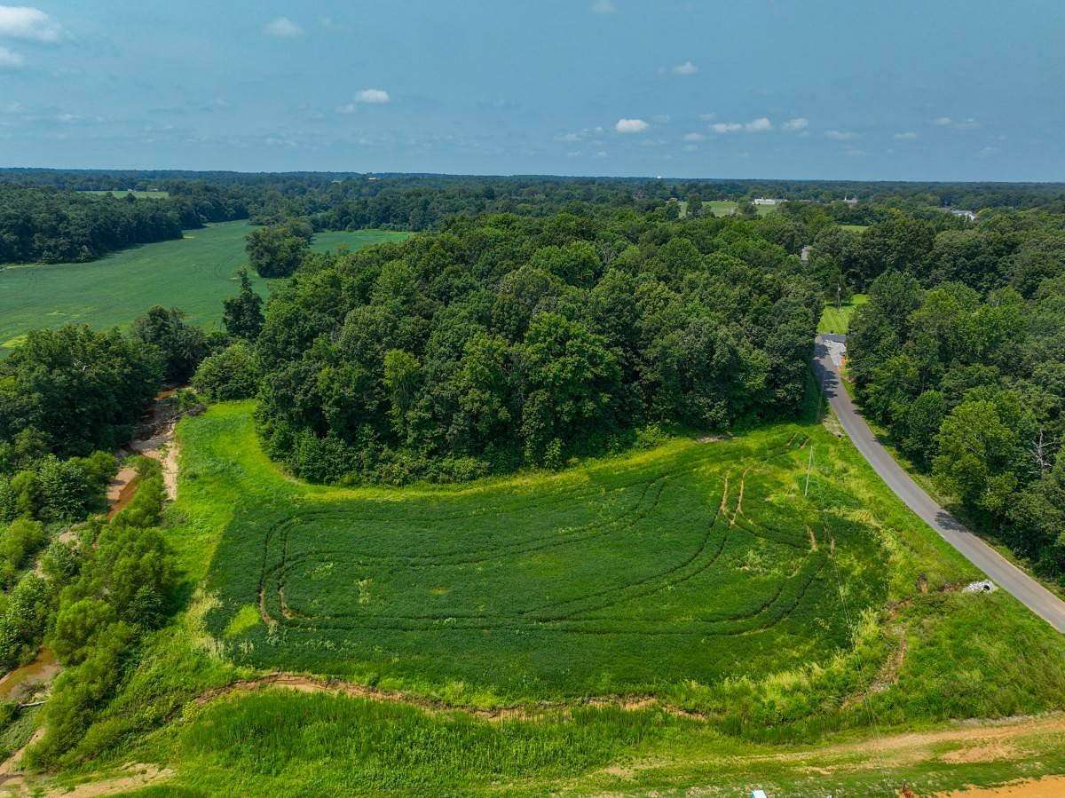 8 Acres of Land for Sale in Benton, Kentucky