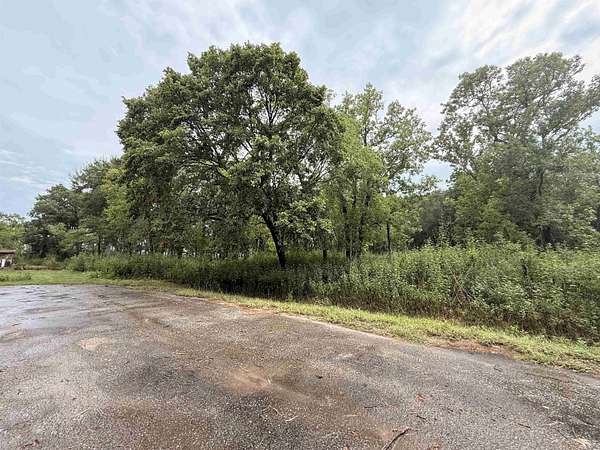 8.32 Acres of Residential Land for Sale in Hamshire, Texas