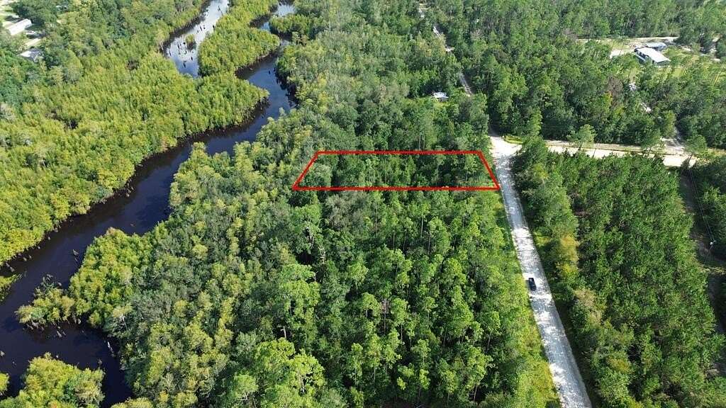0.5 Acres of Residential Land for Sale in Wewahitchka, Florida