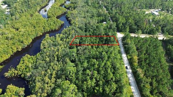 0.5 Acres of Residential Land for Sale in Wewahitchka, Florida
