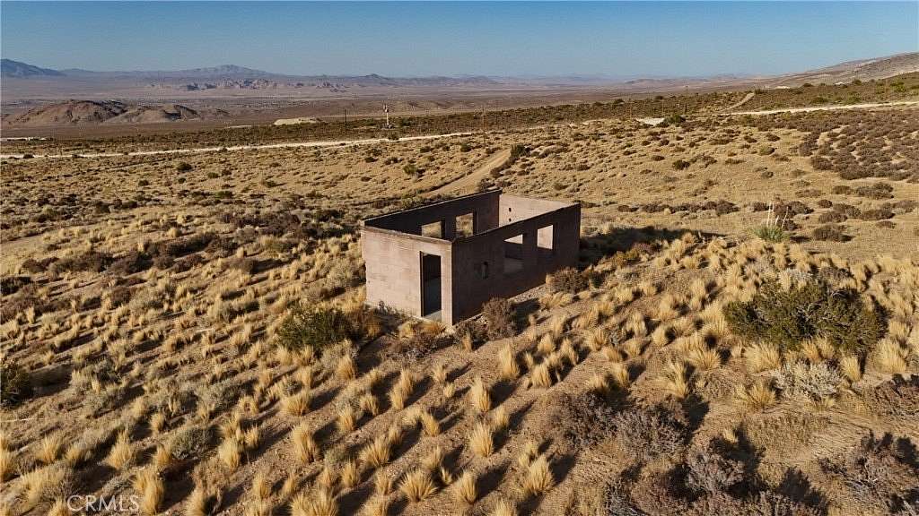 4.9 Acres of Land for Sale in Lucerne Valley, California