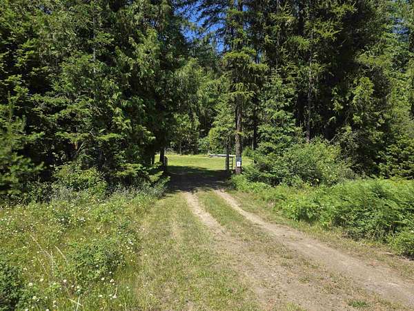 6.25 Acres of Recreational Land for Sale in Metaline Falls, Washington