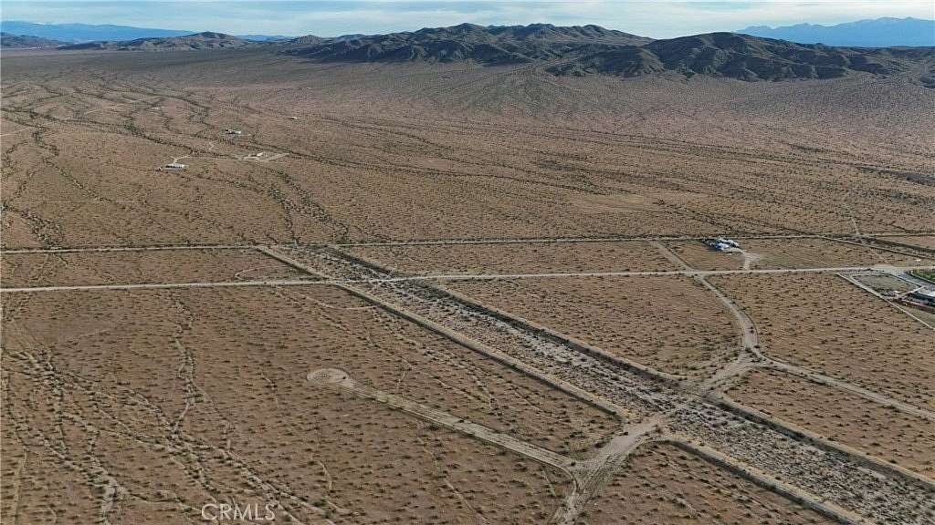 2 Acres of Land for Sale in Helendale, California