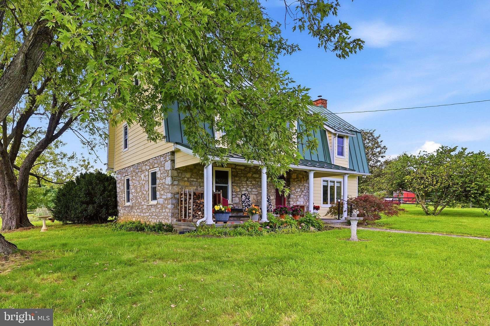 40 Acres of Land with Home for Sale in White Post, Virginia