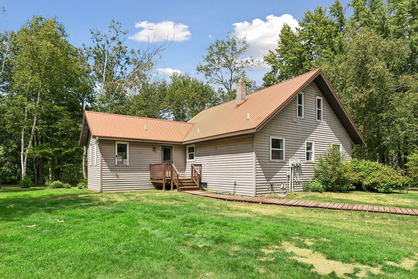 10 Acres of Recreational Land with Home for Sale in Hinckley, Minnesota