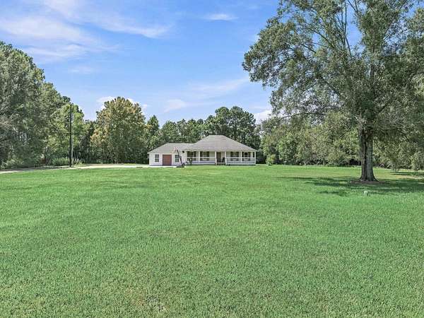 1.88 Acres of Improved Residential Land for Sale in Orange, Texas