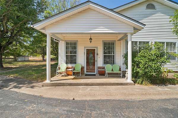 1.56 Acres of Land with Home for Sale in Canton, Texas