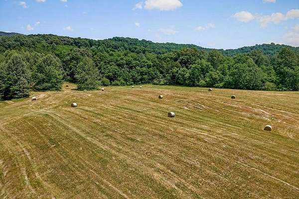 13 Acres of Land for Sale in Sparta, Tennessee