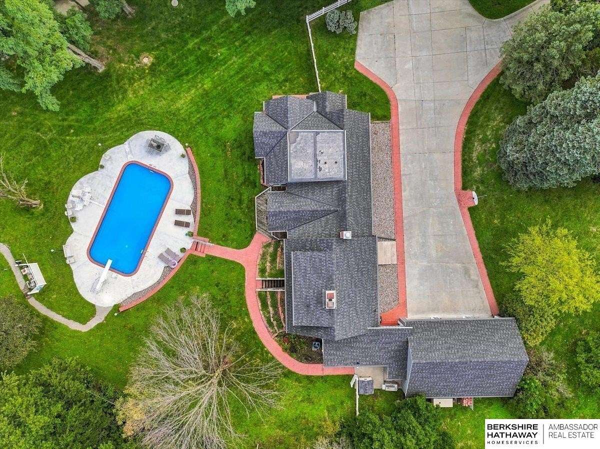 9.53 Acres of Land with Home for Sale in Council Bluffs, Iowa