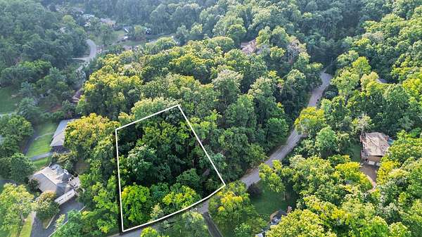 0.95 Acres of Residential Land for Sale in Nashville, Tennessee